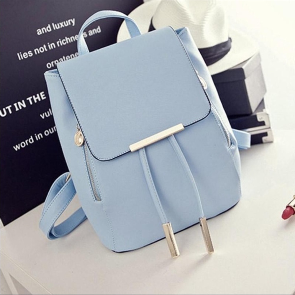 ✨ Boutique Backpack ✨ - Picture 6 of 8